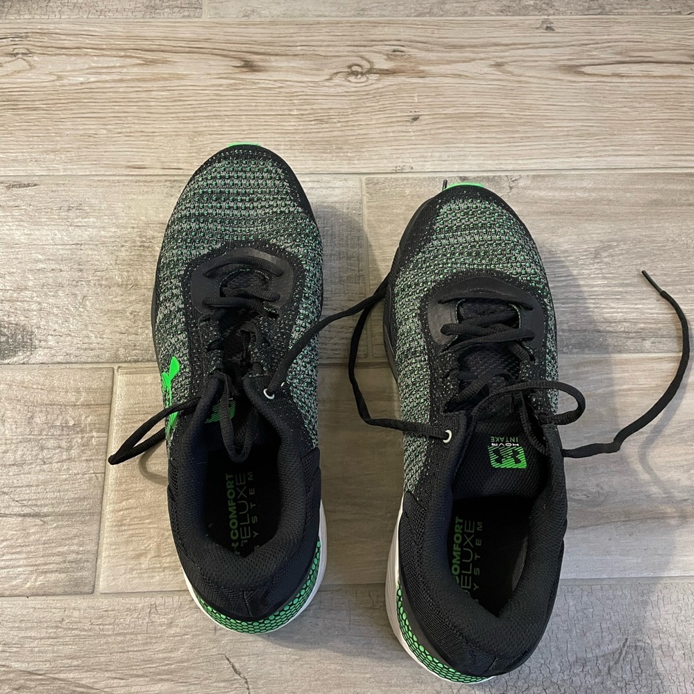 Men’s Under Armour Running Shoes, Size 12
